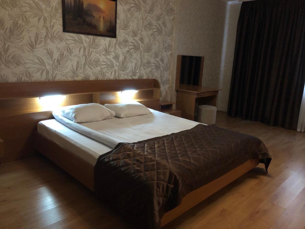 Comfort Hotel Kyiv Exterior photo