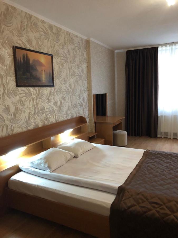 Comfort Hotel Kyiv Exterior photo