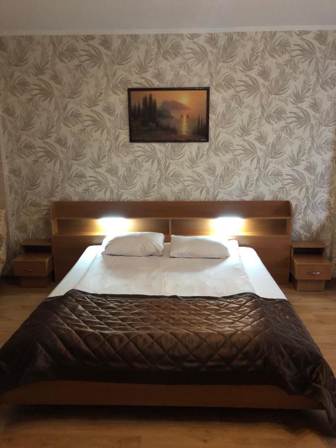 Comfort Hotel Kyiv Exterior photo