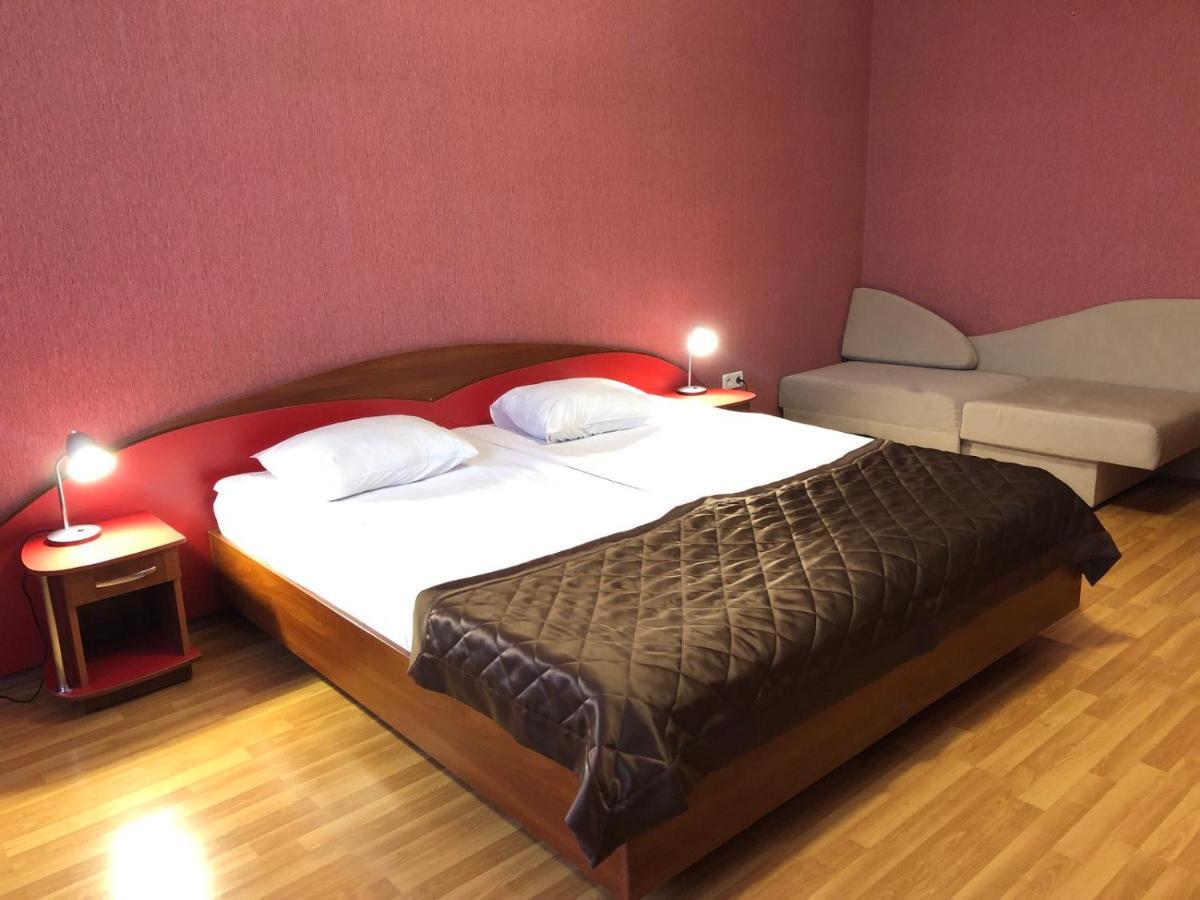 Comfort Hotel Kyiv Exterior photo