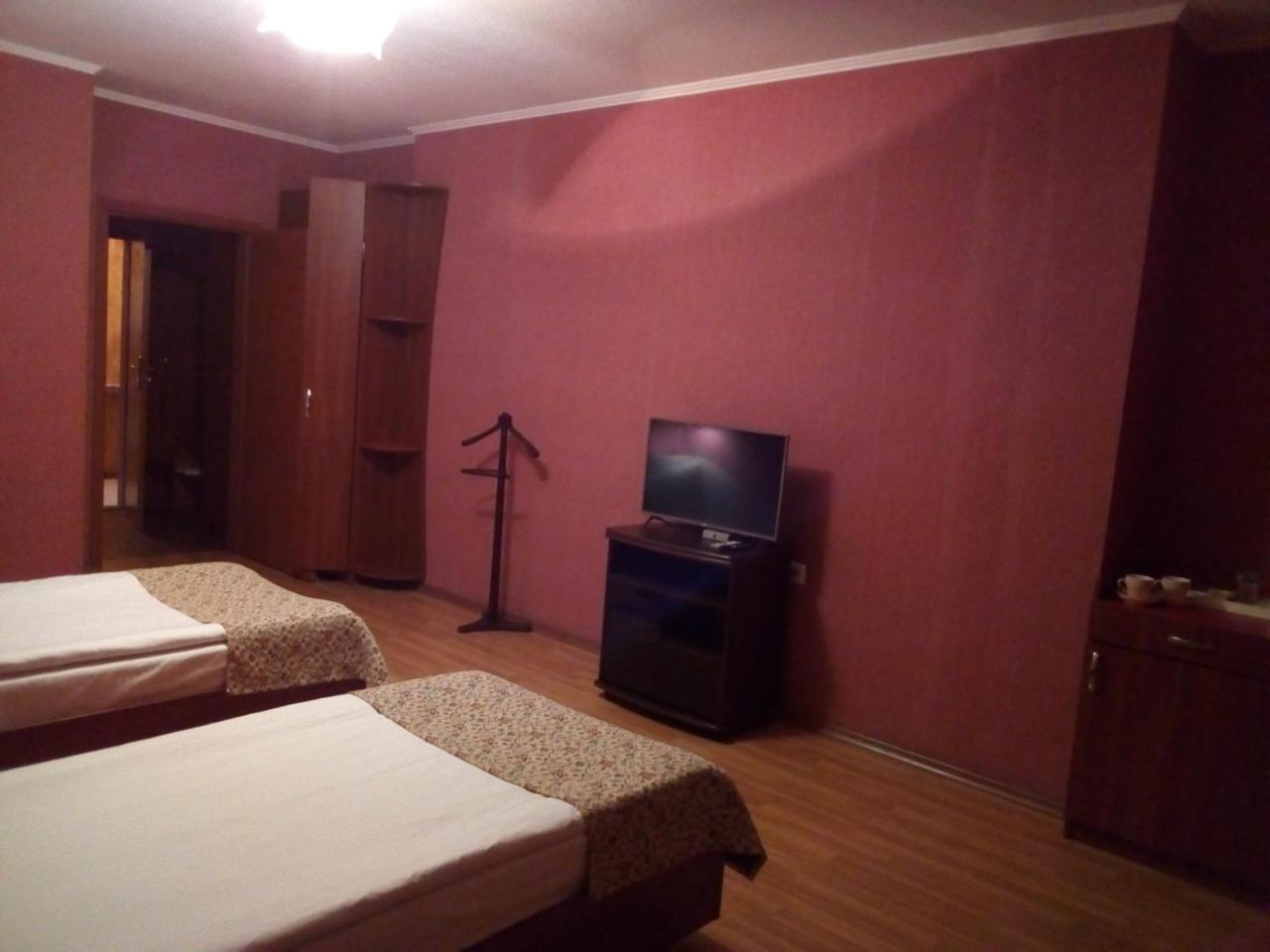 Comfort Hotel Kyiv Exterior photo